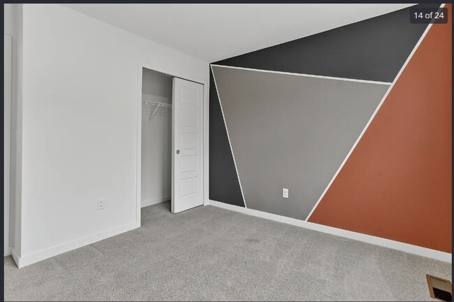 Photo - 270 Cardinal St