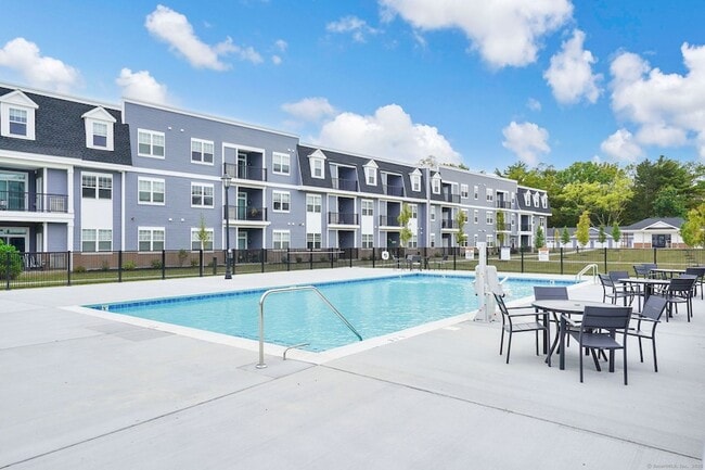 Photo - 280 Salmon Brook St Unit 4-106