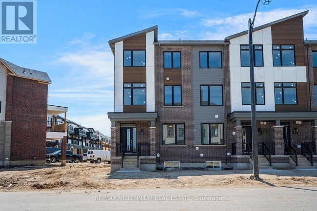Photo - 50 Thornbird cres