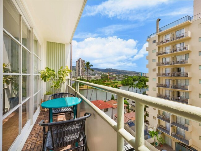 Photo - 445 Kaiolu St Unit 714