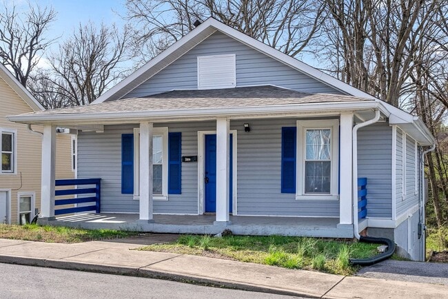 Photo - 2 Bedroom Pet Friendly Home For Rent Near APSU!