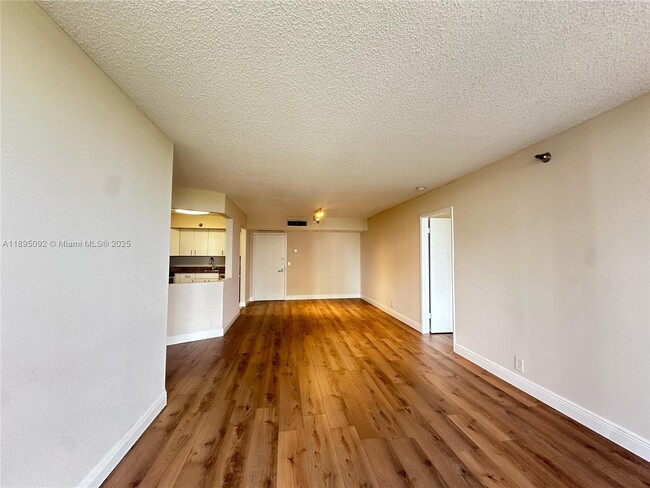 Photo - 3300 NE 191st St Unit 709