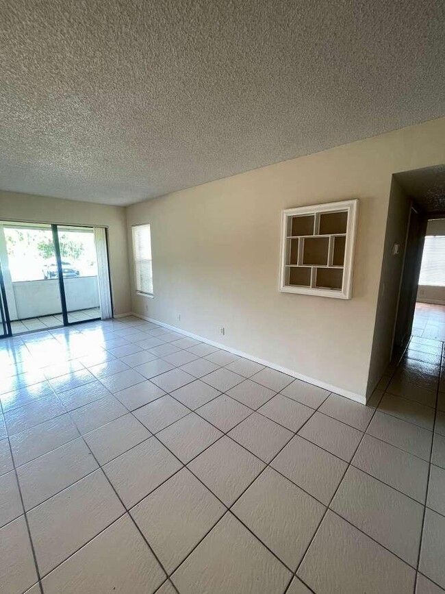Photo - 721 Sunny Pine Way Unit A1