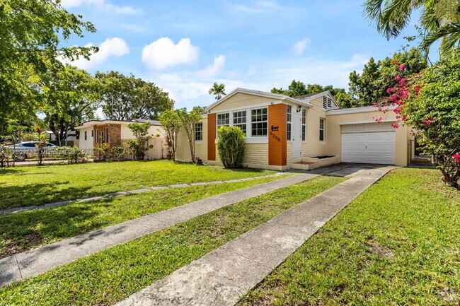 Building Photo - 5260 SW 5th Terrace Rental