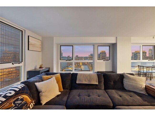 Photo - 433 S 7th St Unit 1701