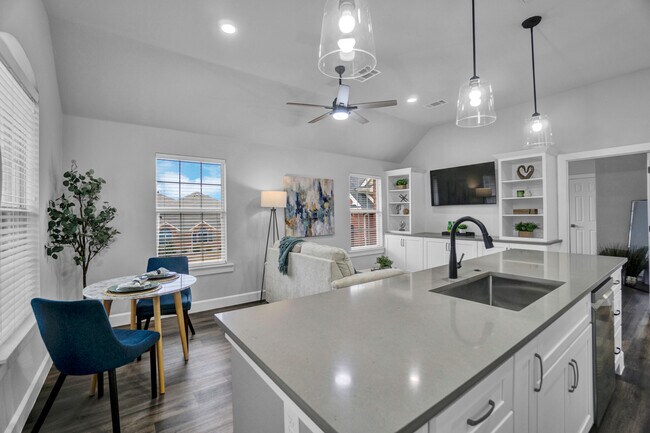 Photo - 1201 Apache Lake Dr Unit Apartment Above Garage