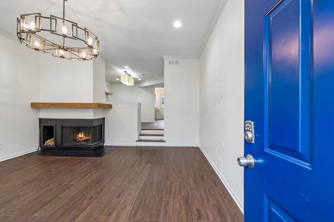 Photo - 219 Fairmont Ct Unit B7