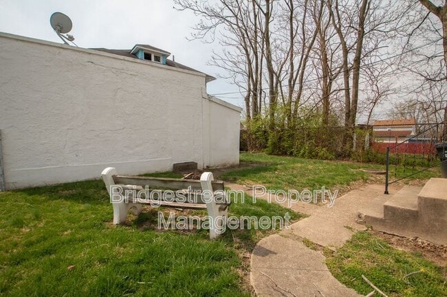 Photo - 1104 Huffman Ave