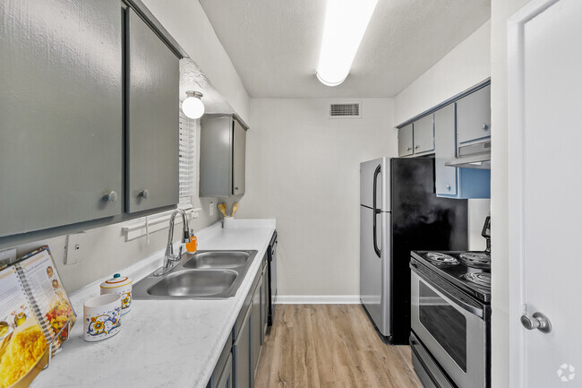 Interior Photo - Phoenix Commons Rental