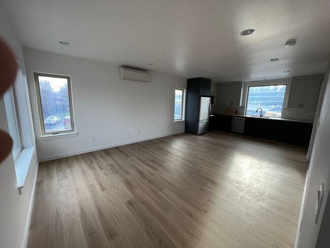 Photo - Brand New Townhomes With Upscale Modern Design Unidad 600