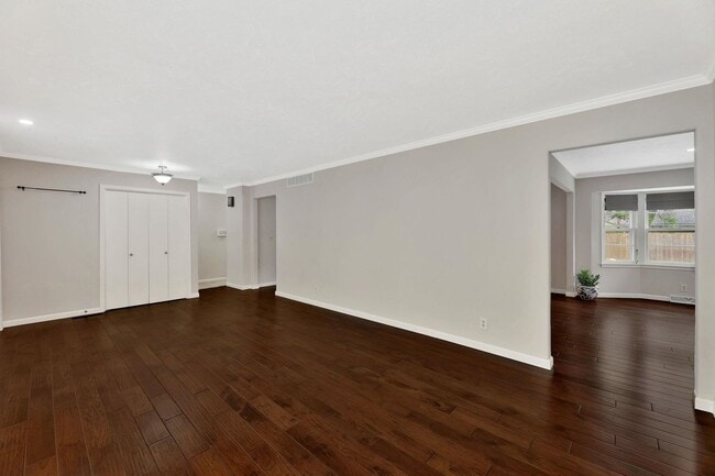 Photo - Charming Ranch in Rockwood!