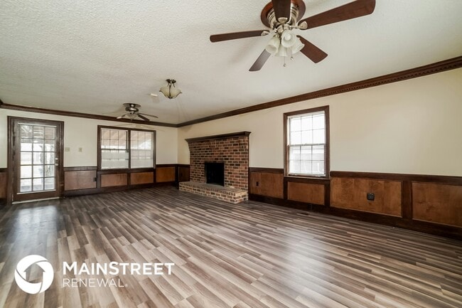 Photo - 2834 Lanthorn Dr