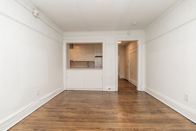 Building Photo - 100 Vaughan Rd