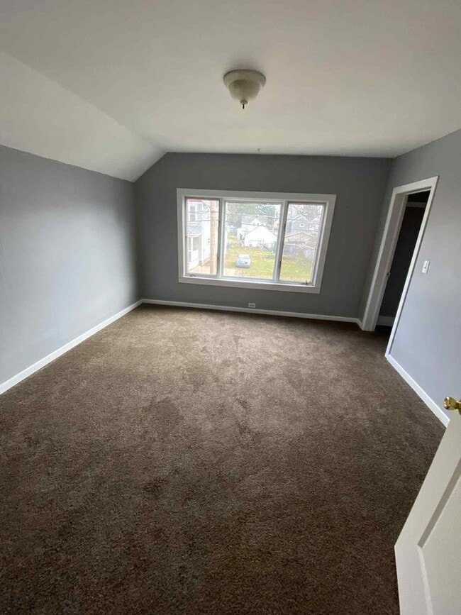 Photo - 132 S 12th St Unit Upper