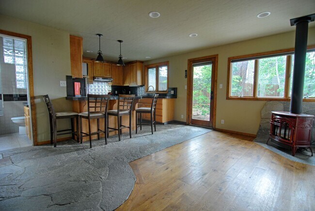 7020 Yaho Ave Unit Yaho B - Cottage