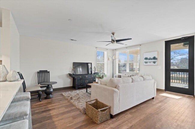 Photo - 12040 Forrest St