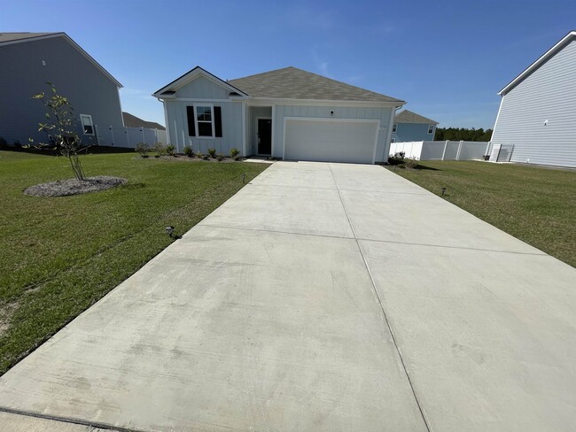 Building Photo - 5175 Yellowstone Dr