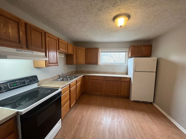 Daniel Realty LLC (4438 N 61st St) - Daniel Realty LLC (4438 N 61st  St) Apartment Unit #5