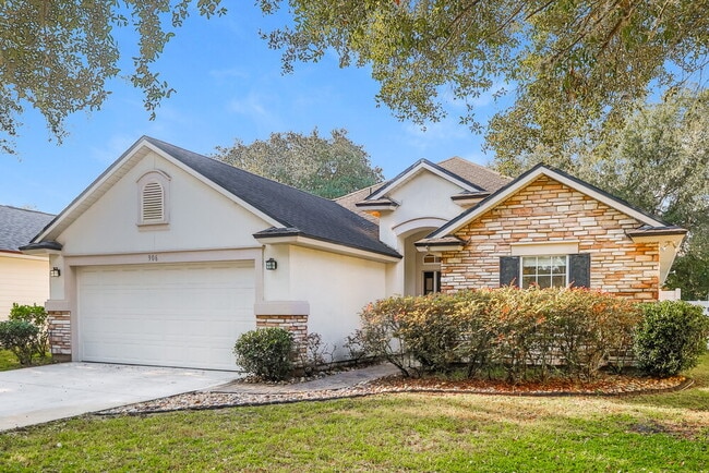 Photo - 906 Thoroughbred Dr