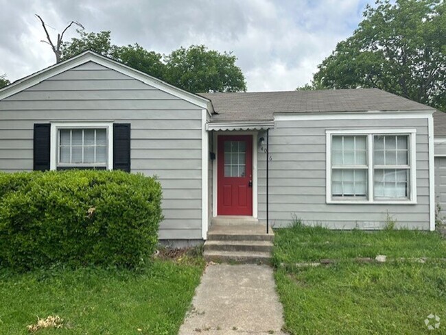 Building Photo - Charming 2 Bedroom. 1 Full Bath Home in We...