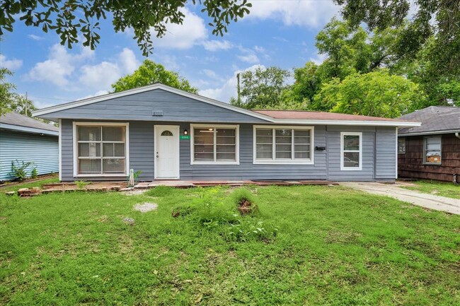 Photo - 6306 Thrush Dr House