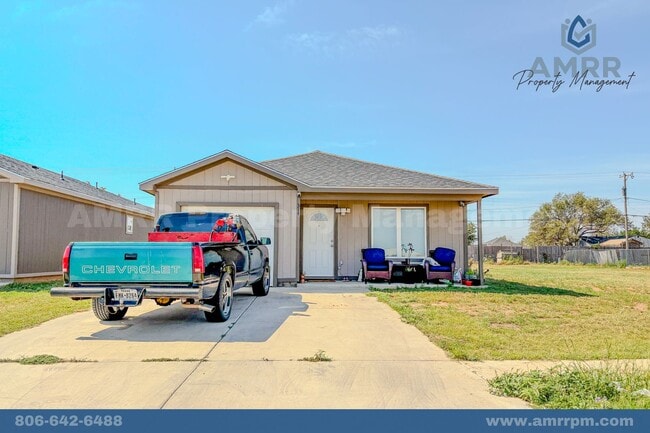 Building Photo - Charming 3-Bedroom House – Your Dream Home...