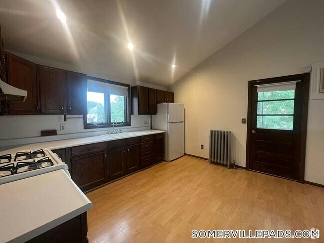 Building Photo - 186 Powder House Blvd Unit 3