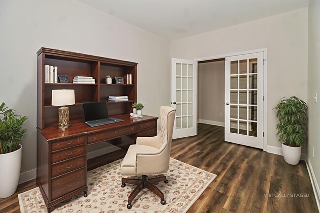 Photo - 1600 Carmelina Dr SE