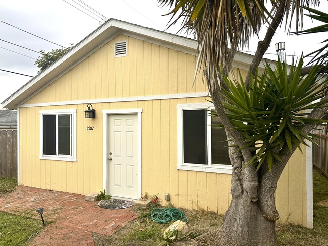 Front door - 2107 Sunset Ave House