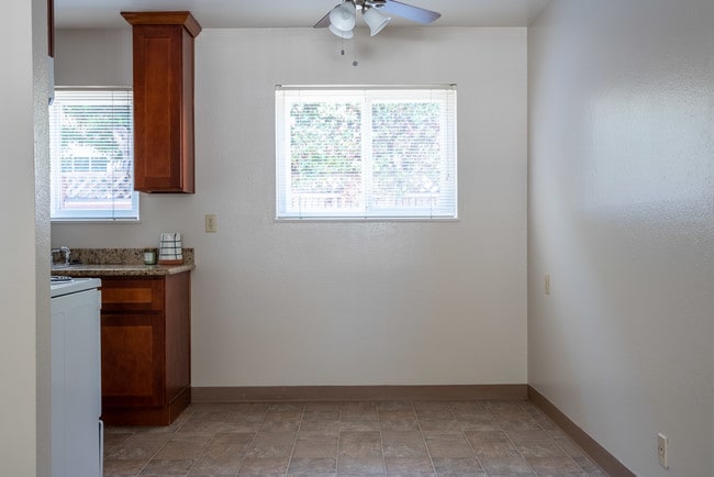 Photo - Marina Apartments