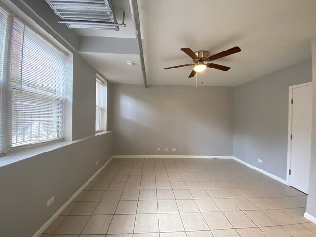 Photo - 4241 N Kenmore Ave Unit G6