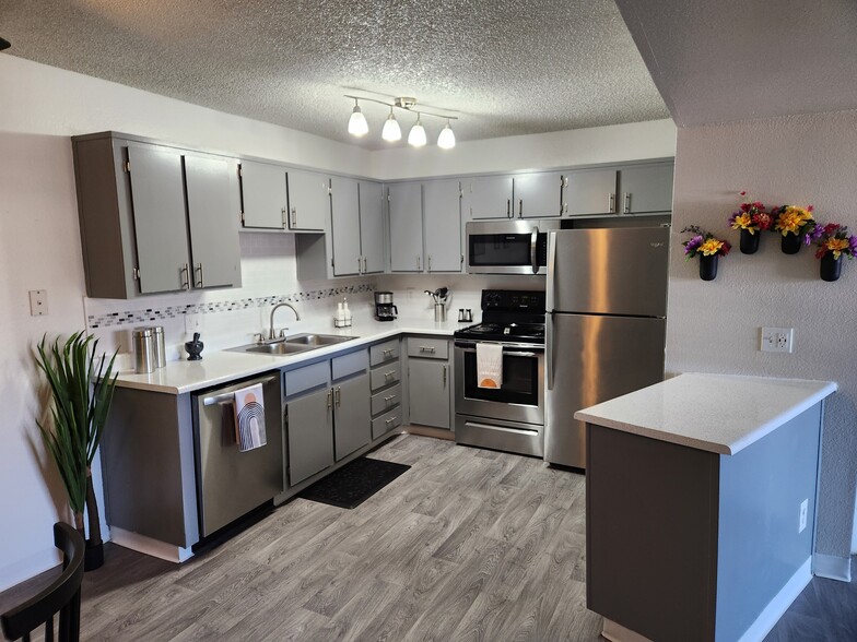 2B / 2B - 994 Sq.ft