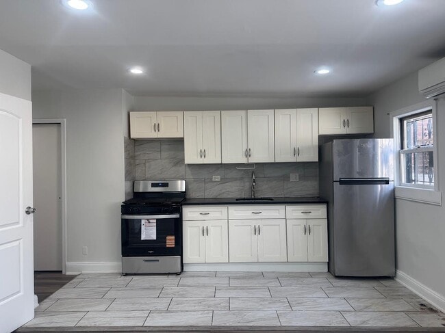 Photo - 219-07 Jamaica Ave Apartment Unit 2A