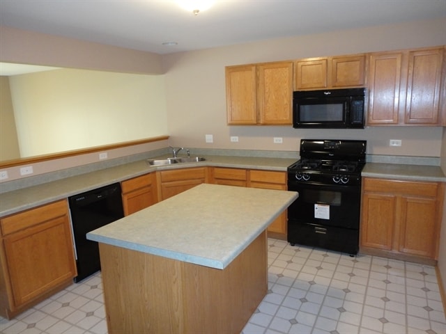 Photo - 1319 Roth Dr