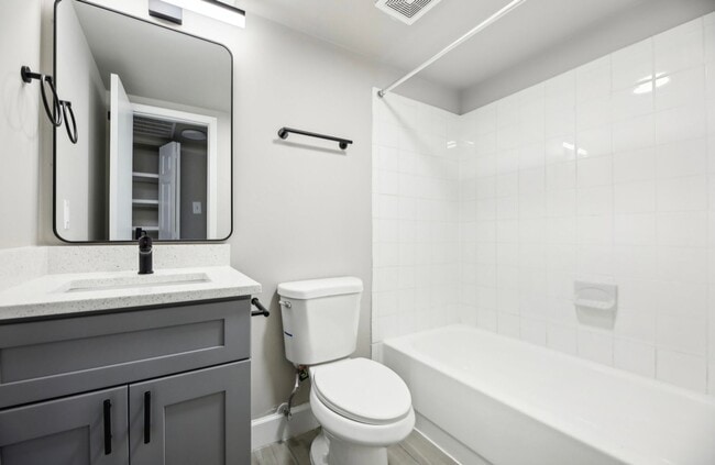 Photo - Potomac Garden Apartments