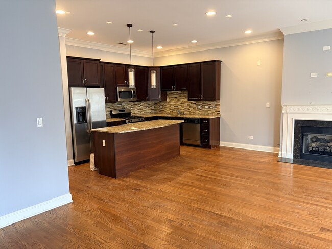 Photo - 218 N Halsted St Unit 3