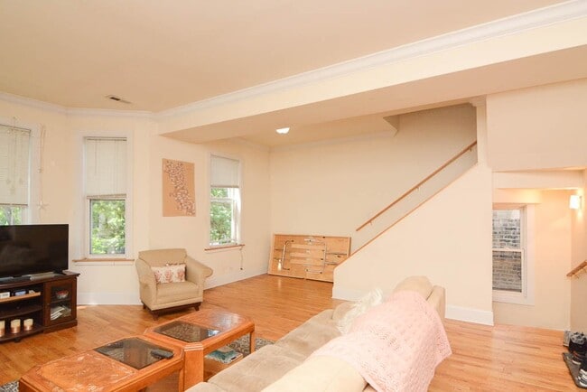 Photo - 1314 W Roscoe St Unit 3C