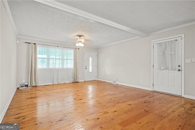 Photo - 39 Jim Ln SE