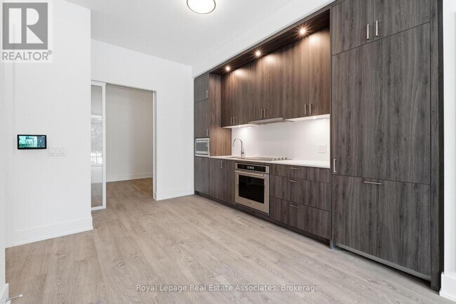 Photo - 259 The Kingsway Unité 103