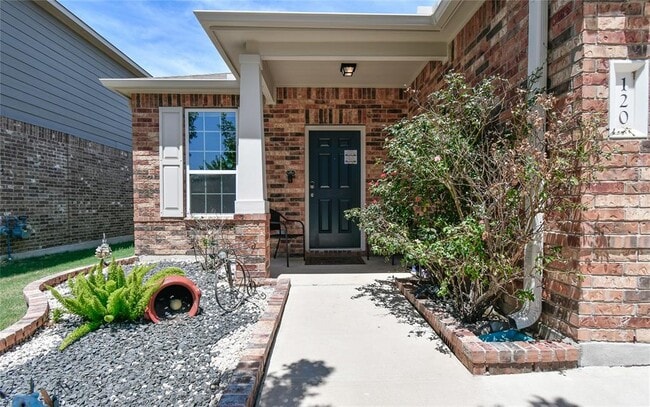 Photo - 120 Palm Dr