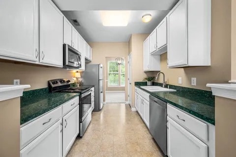 Photo - 646 Saint Jules Ln