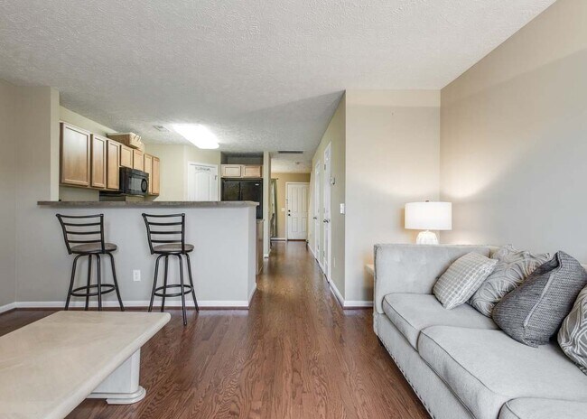 Photo - 576 Bradburn Village Cir