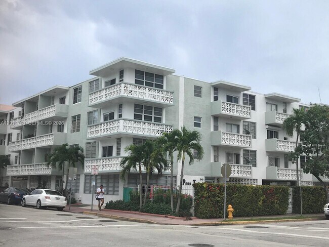 Building Photo - 949 Pennsylvania Ave Unit 309