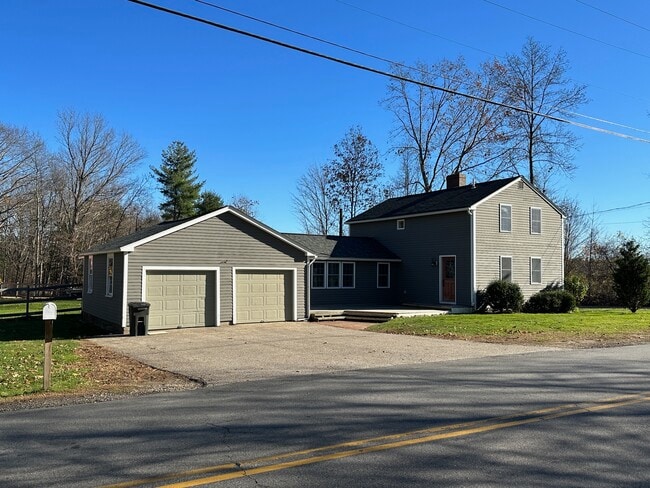 Vista frontal - 480 Newington Rd