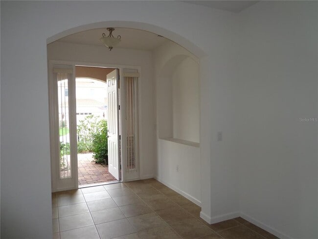 Photo - 16154 St Clair St