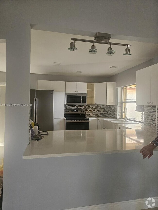Building Photo - 5320 SW 153rd Pl S Rental