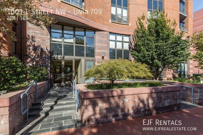 Building Photo - 1001 L St NW Unit 709