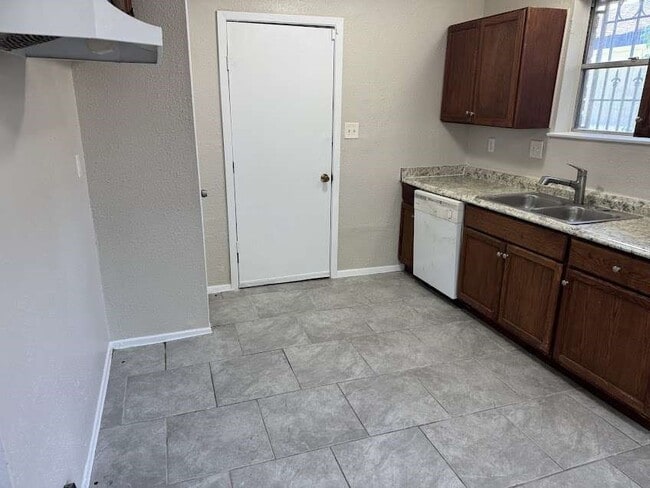 Photo - 4931 E Ridge Creek Dr