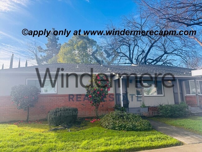 Photo - Unbeatable location! ! East Sac 2 bedroom 1 bath Duplex!!