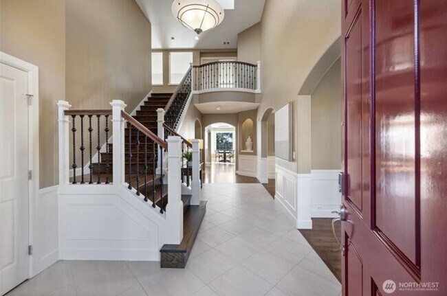 Photo - Luxury Living in sought after Sterling Woods